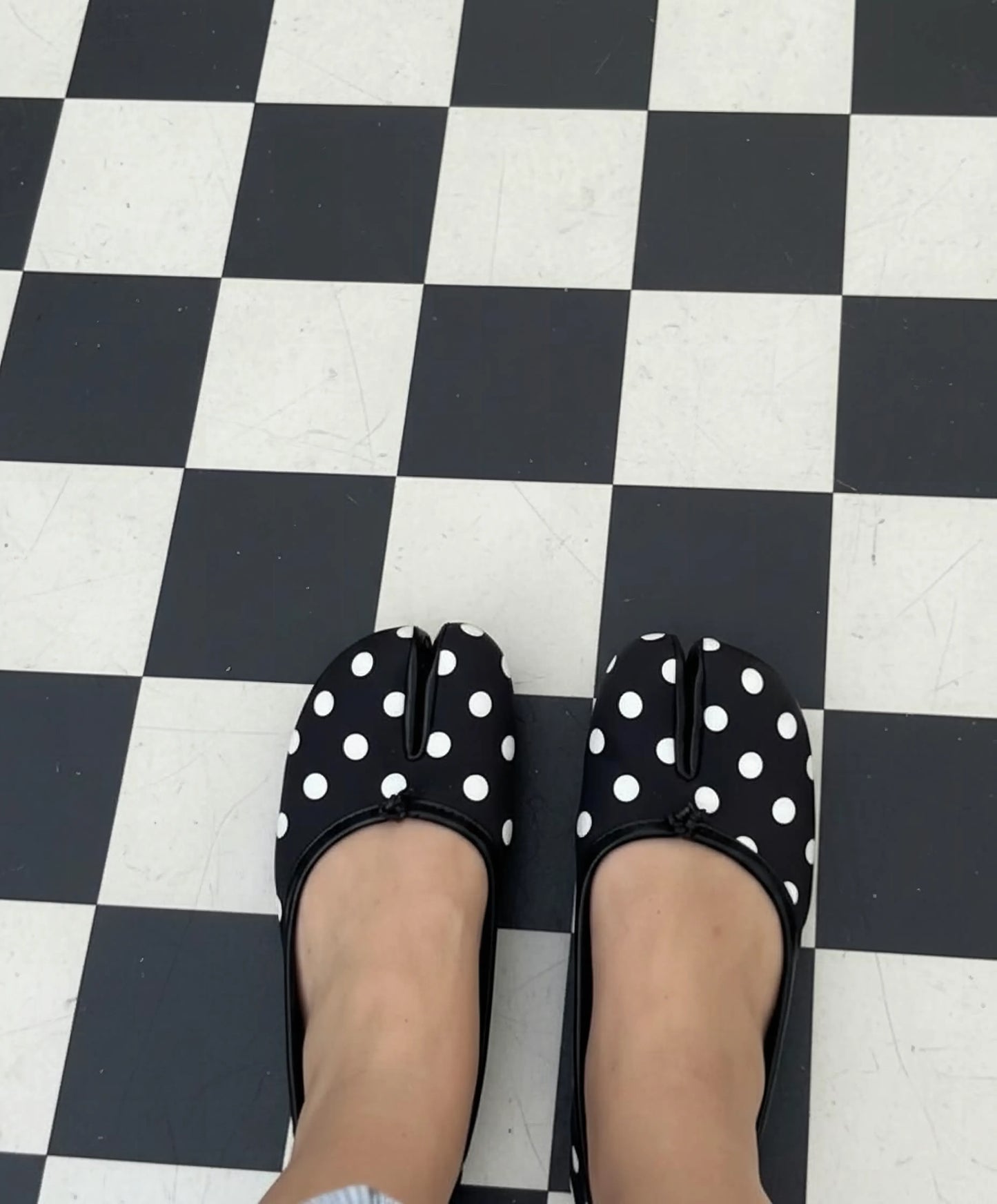 La silhouette split-toe  🖤🤍